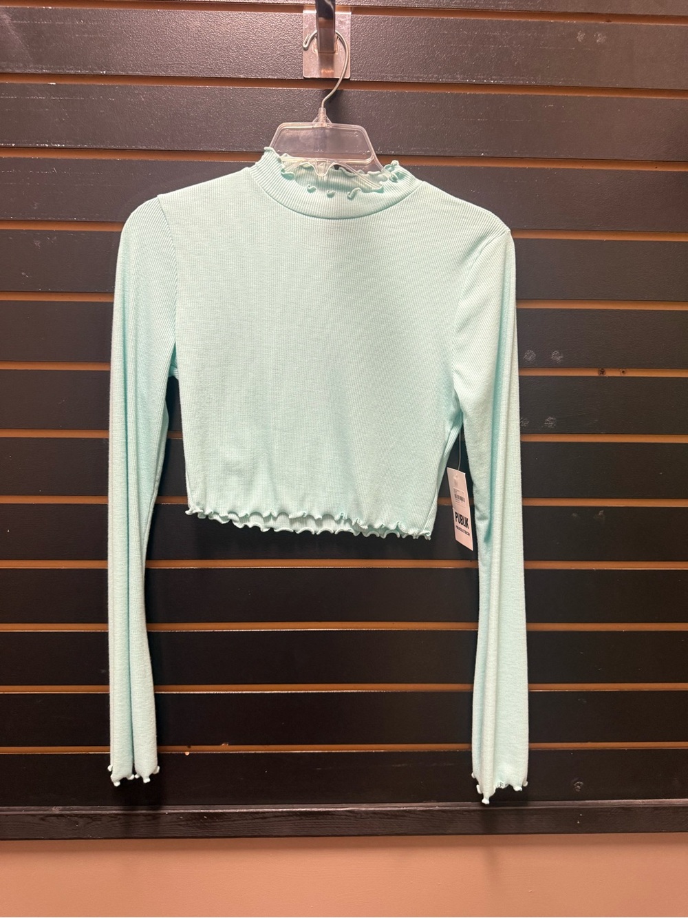 NWT Publik Mint Ribbed Lettuce Edge Cropped Mock Neck Top M